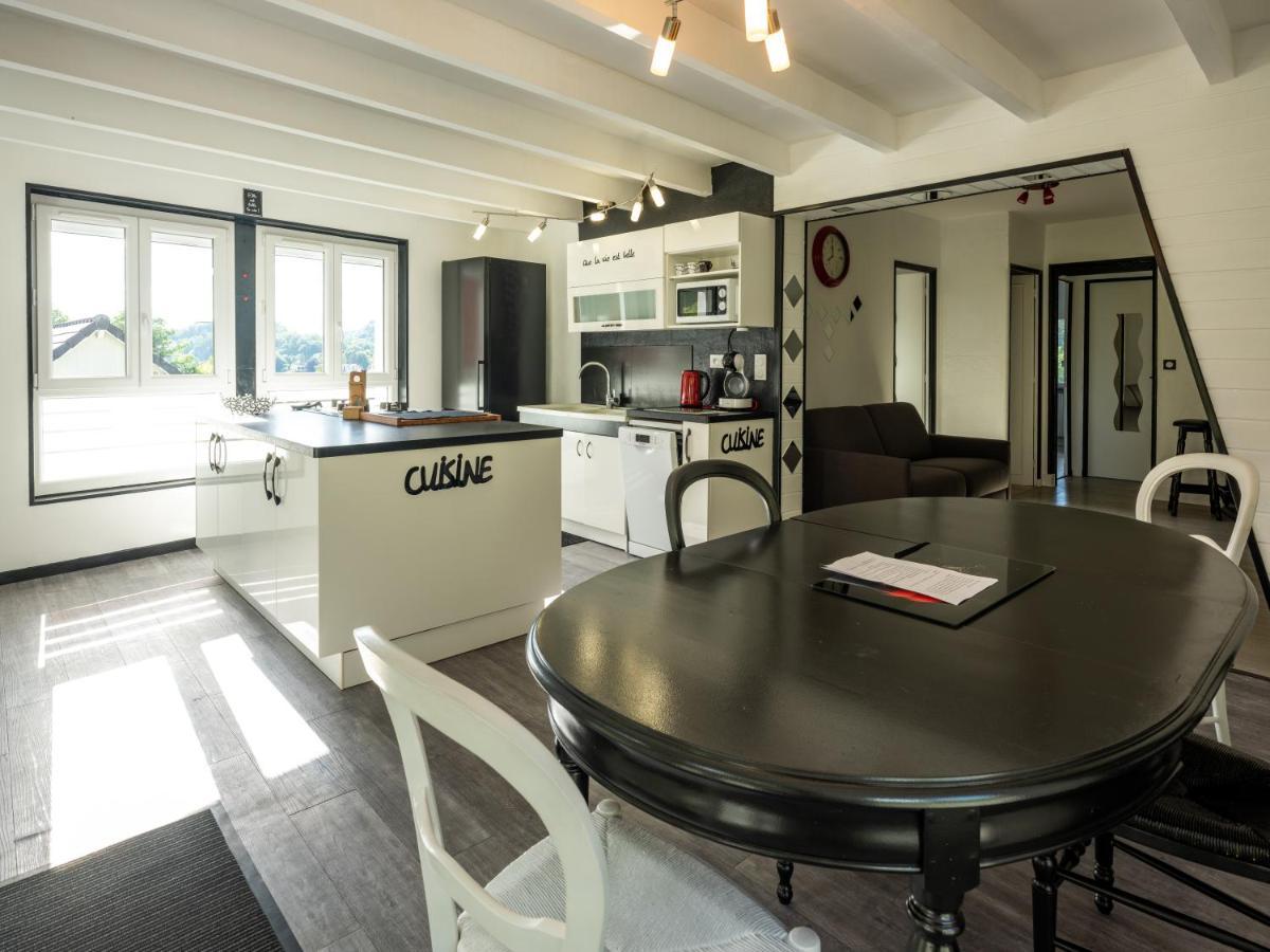 Stunning 4-Bed House In La Bourboule Villa Dış mekan fotoğraf